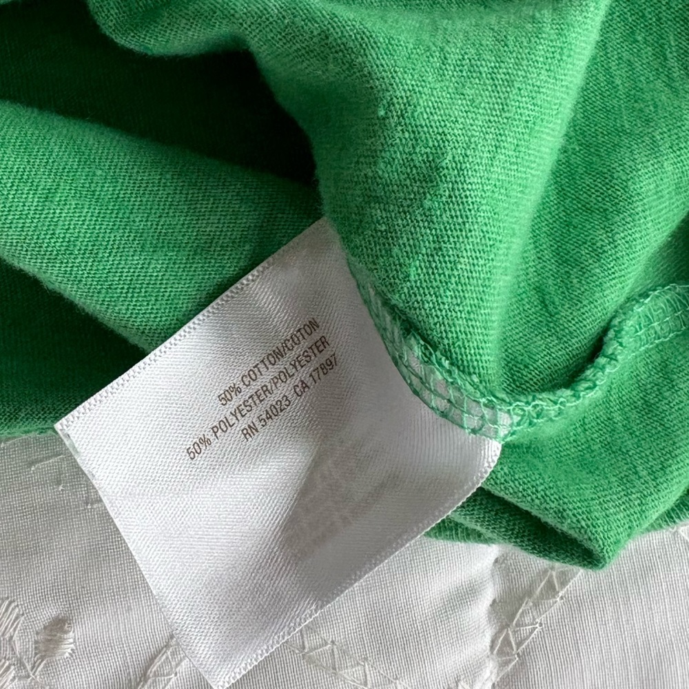 VINTAGE CHRISTMAS TOP - Picture 6 of 6